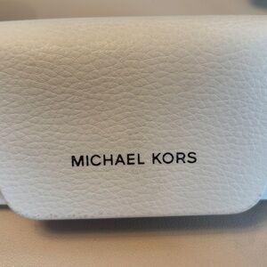 🍀Michael Kors White Leather Glasses Case